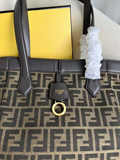 フェンディバッグ内部構造